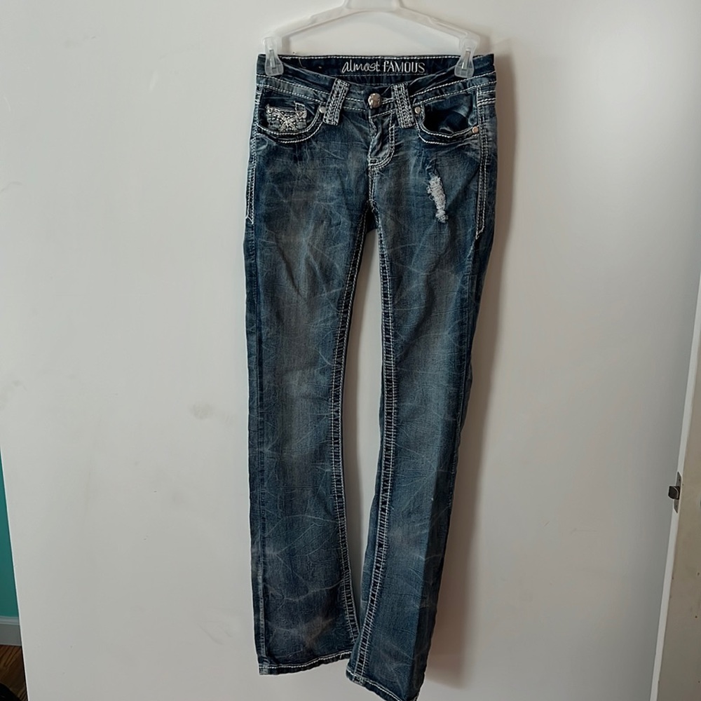 💙💛Almost Famous jeans💛💙